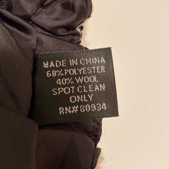 August Hat Company wool blend winter white Boucle Modcap Newsboy Cap - Picture 5 of 5